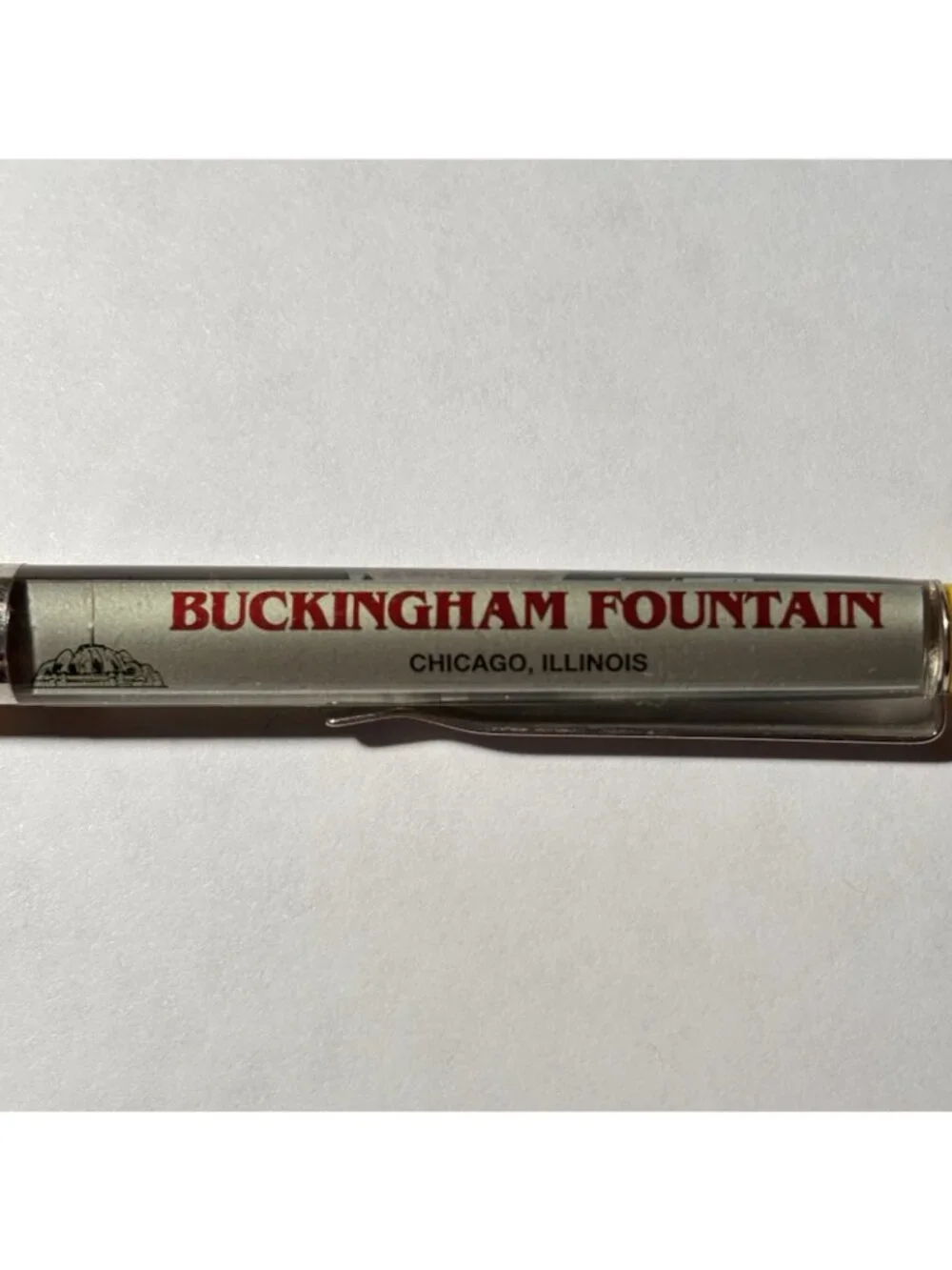 Buckingham Fountain Floaty Pen Chicago People in Horsedrawn Carriage Move Vtg